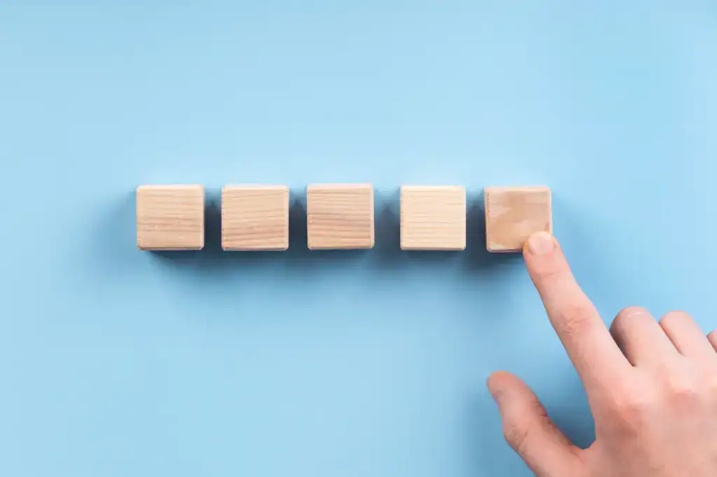 挑選一位適合自己的教練 (Coach)，關鍵在於確認證照與專業度、重視溝通風格及互體驗